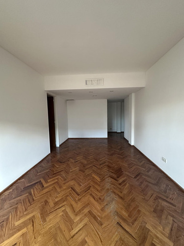 Departamento Tres Dormitorios Amplio Impecable Doble Balcón Abasto Parrillero
