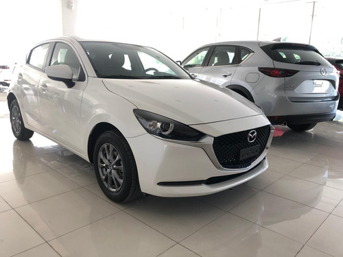 Imagen 2 de 10 de Mazda 2 Touring Sport Automático Hatchback