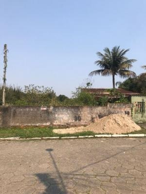 Imagem 1 de 8 de Terreno Murado A Apenas 500 Metros Do Mar Em Rua Pavimentada