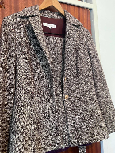 Traje Sofía Chame- Chaqueta Y Falda. Oportunidad