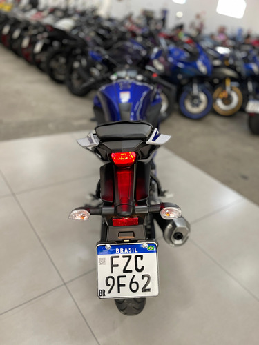Yamaha Yzf R15 2024 / 4.031 Km