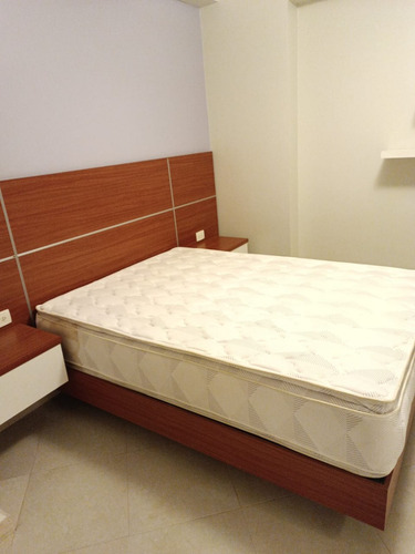 Mariana Castillo Alquila Apartamento En Res Estratósfera, Valle Blanco - Ina-711