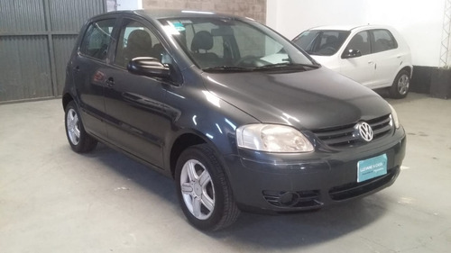 Imagen 2 de 13 de Vw Fox Trendline 5p 1.6 G.n.c Modelo 2005