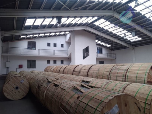 Imagen 4 de 27 de Industrial 1.475 Mt2 En Arriendo En Recoleta