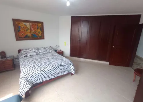 Vendo Amplio Apartamento Al Norte De Cali Barrio Centenario