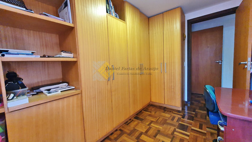 Imagem 26 de 30 de Casa Com 5 Dormitórios À Venda Com 222.4m² Por R$ 1.050.000,00 No Bairro Seminário - Curitiba / Pr - 694