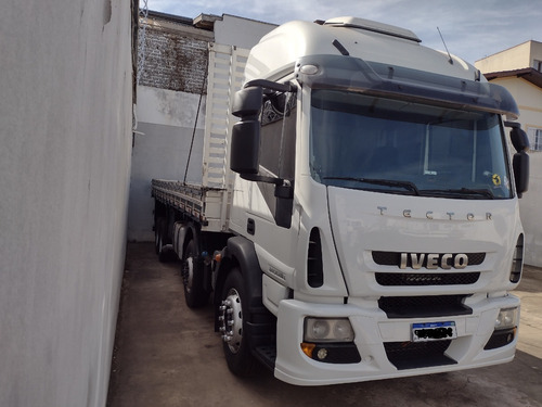 Imagem 4 de 10 de Iveco Tector 240e28s Ano 2013 Bitruck Carroceria