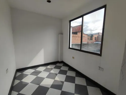 Edificio En Arriendo En Latino. Cod A22136