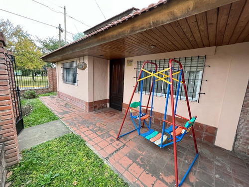 Imagen 7 de 30 de Posible Permuta Por Dpto - Venta Casa - Ciudad Evita
