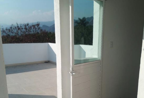 Venta De Casa Nueva, Conjunto Jacarandas En Oaxtepec Cocoyoc, Oaxtepec A 5 Min De Av Nacional, A 5 Min De Carretera Cocoyoc. Jmjc89