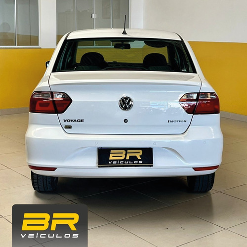 Imagem 5 de 10 de Volkswagen Voyage 1.6 Msi Comfortline Total Flex I-motion 4p
