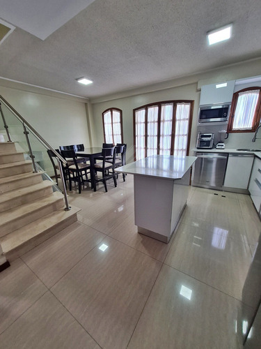 Imagen 4 de 11 de Se Alquila Espectacular Apto Duplex Res. Pueblo Viejo