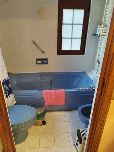 Cómoda Casa En Mejor Barrio De Camino Antuco