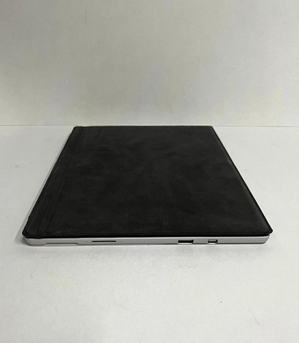 Microsoft Surface Pro 1796 2en1, Core I5 7th, 8 Ram, Ssd 240 (Reacondicionado)