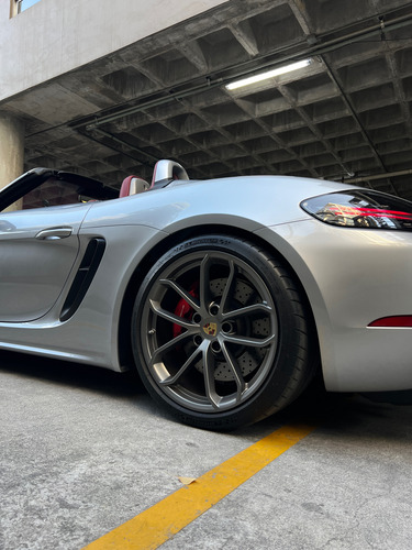 Porsche 718 Spyder
