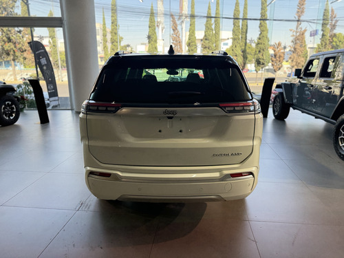 Jeep Commander 1.3 Overland Fwd At
