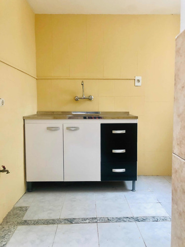 Casa Al Frente 2 Dorm Millan Y Bulevar Artigas. Prox
