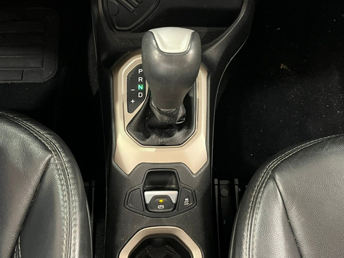 Jeep Renegade 1.8 Flex Aut. 5p