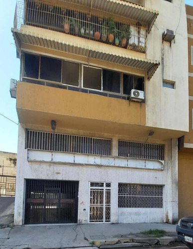 Imagen 2 de 14 de Alquila Local Comercial De 110m² Pb Puerto La Cruz
