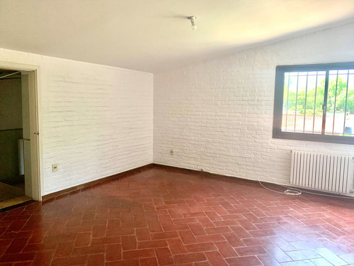 Casa En Venta Carrasco Céntrico 4 Dormitorios