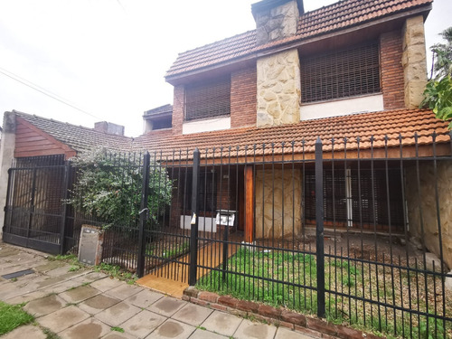 Chalet 6 Ambientes - Castelar Norte