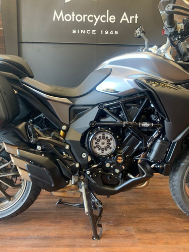 Imagen 7 de 25 de Mv Agusta Turismo Veloce Lusso Scs- No Bmw, Ktm, No Ducati.