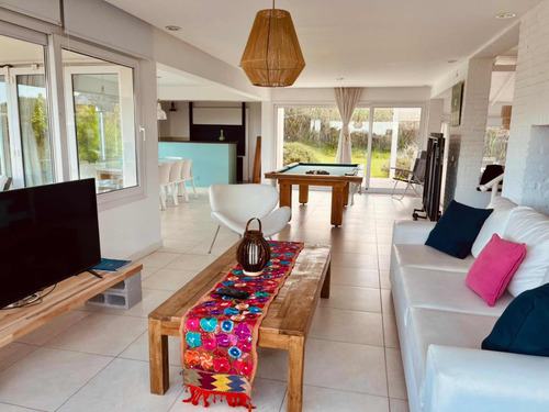 Hermosa Casa En Carilo Para 10 Personas Con Vistas Al Mar Y Salida A La Costa Dueño Directo