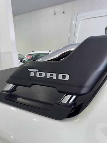 Fiat Toro 1.8 Endurance 16v Flex 4x2 Aut. 4p