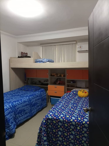 Se Vende Townhouse Lomas Del Este Valencia