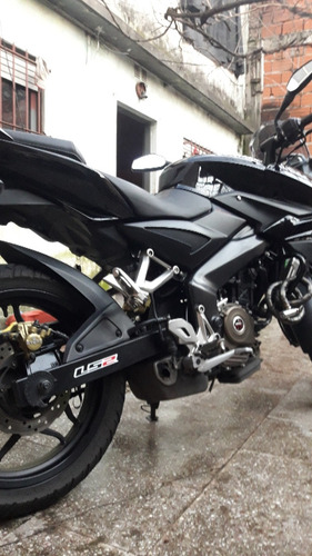 Imagen 10 de 14 de Bajaj Rouser As 200
