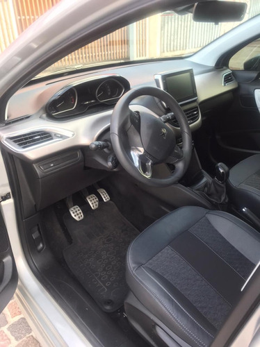 Peugeot 208 2019 1.6 Feline 11300 Km