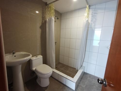 Imagen 9 de 14 de Alquilo Habitación Con Baño Propio Cerca Al Aeropuerto - Smp A S/ 380.00