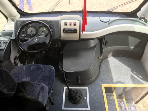 Minibus 24 Asientos