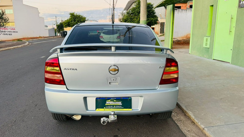 Chevrolet Astra 2.0 Advantage Flex Power 5p