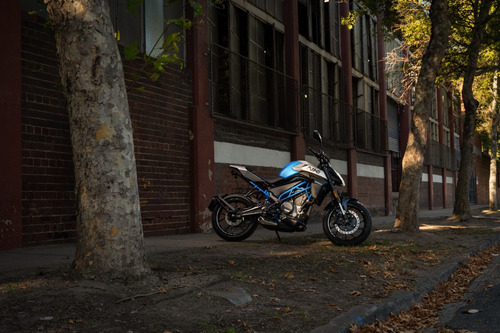 Cfmoto 300 Nk - Cfmoto Canning