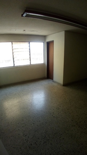Imagen 14 de 16 de Edificio En Arriendo En Cali Centro