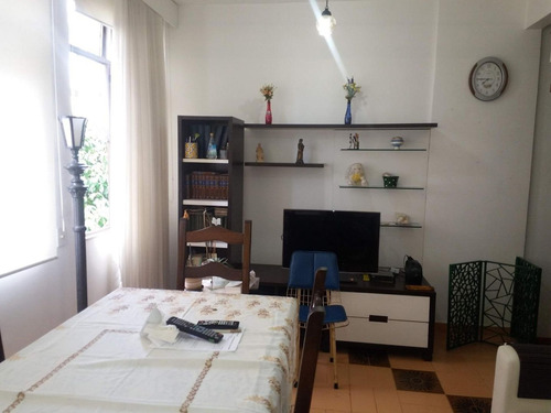 Imagem 1 de 14 de Apto Copacabana | 2 Quartos | 86 M² | Cond: R$1100.00 | 0 Vagas - 1v9y7kl