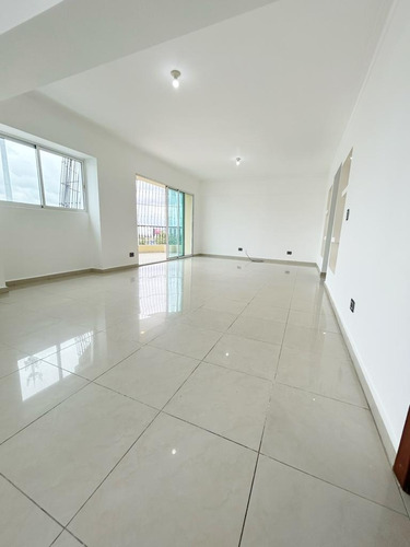 Vendo Apartamento Clásico En Torre En El Ensanche Naco, Distrito Nacional, Santo Domingo, República Dominicana 