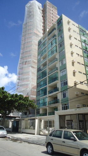 Ótimo Apartamento Com 2 Quartos (1 Suíte) Na Orla De Boa Viagem - Ap0153