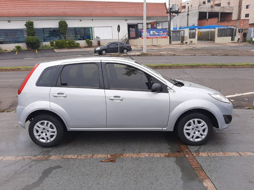 Imagem 11 de 14 de Ford Fiesta Hatch 1.6 Flex