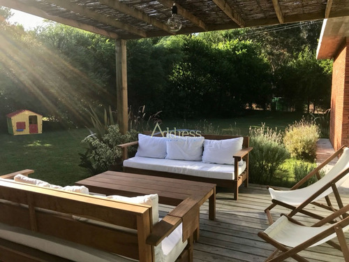 Impecable Casa En Beverly Hills - Ref: 2467