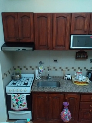 Imagen 3 de 13 de Casa Ph En Venta, Castelar, Independiente Con Patio