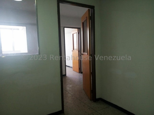 Milagros Inmuebles Oficina Alquiler Barquisimeto Lara Zona Centro Economica Comercial Economico Código Inmobiliaria Rent-a-house 24-8042