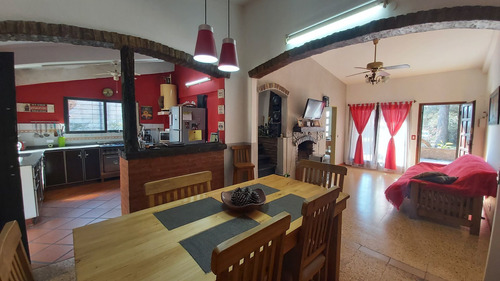 Imagen 2 de 30 de Venta Casa Quinta 4 Ambientes Lujan Gran Parque