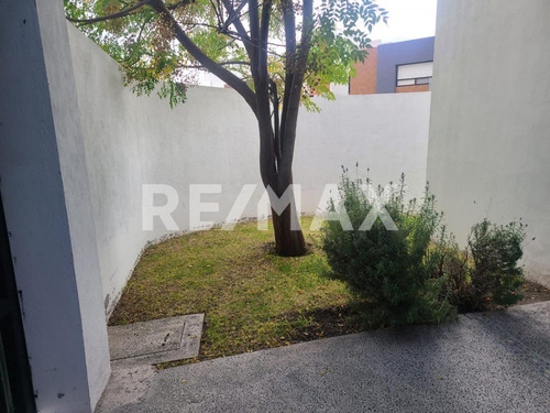 Casa En Venta En Condominio El Refugio