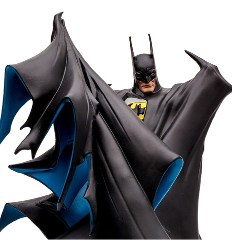 Batman By Todd Mcfarlane Black Pvc Statue 1/8 - Robot Negro