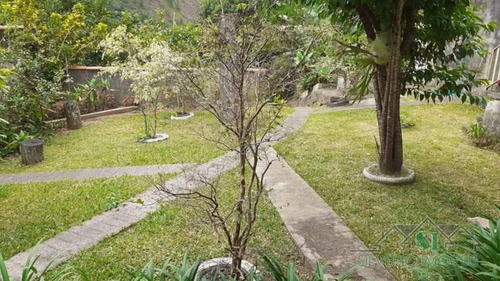 Casa- Petrópolis, Retiro - 3138