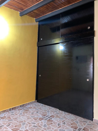 Imagen 12 de 14 de En Venta Linda Casa En Res. Villas Del Centro, 04128676886