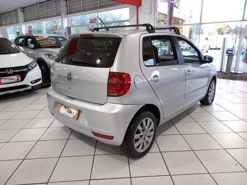 Imagem 4 de 10 de Volkswagen Fox 1.6 Mi 8v