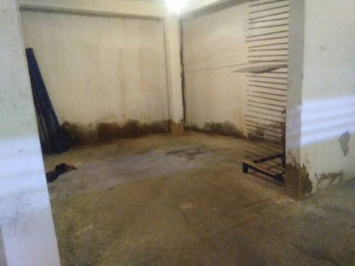 Imagen 4 de 18 de Galpon En Alquiler, Barrio Sucre, Barcelona